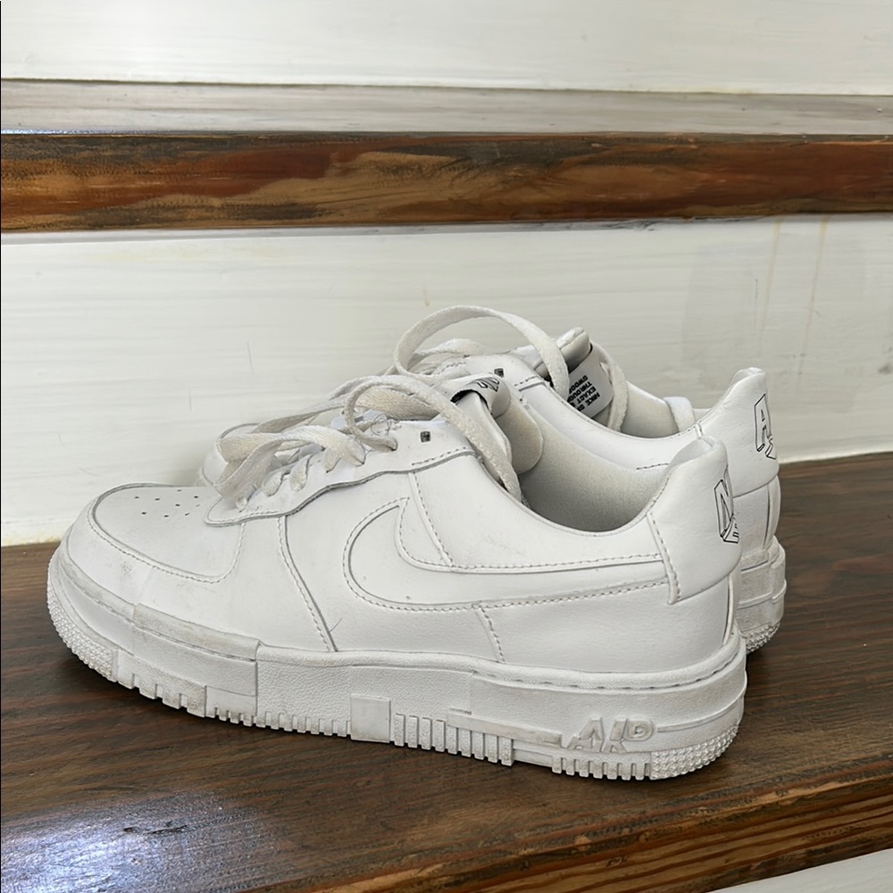 Nike Air Force 1 Sneakers